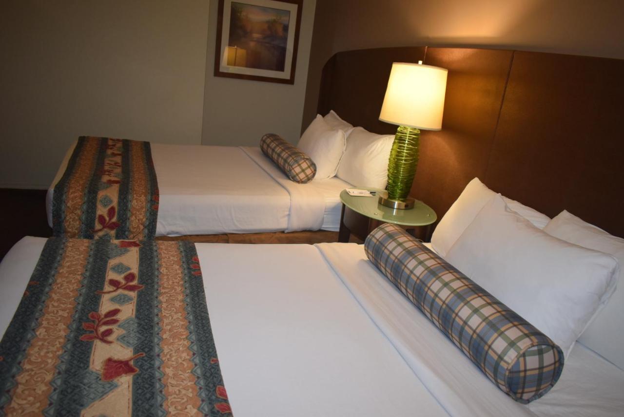 Travelodge Hotel By Wyndham צ'יליוואק מראה חיצוני תמונה